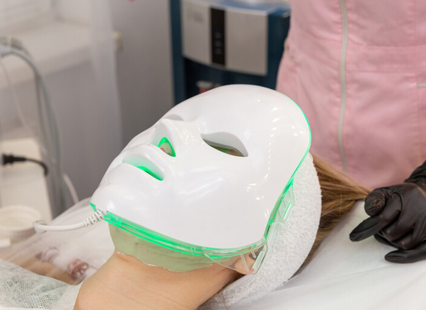 Facial with LED Mask